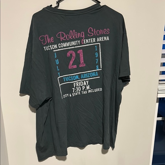 The Rolling Stones Graphic T-Shirt - Picture 2 of 2